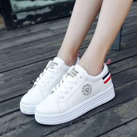 真实日韩小白鞋视频,跟随潮流的脚步，揭秘时尚穿搭秘诀