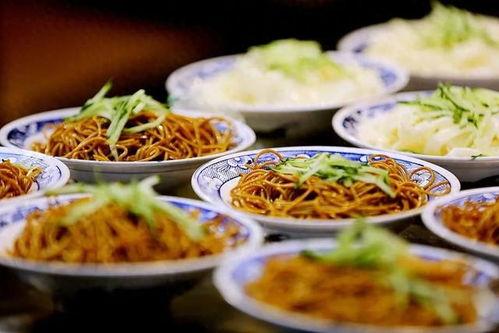 日韩人评价西安美食视频,传统风味与国际化交融